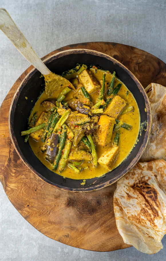 Turmeric & Coconut Curry w/ Tofu