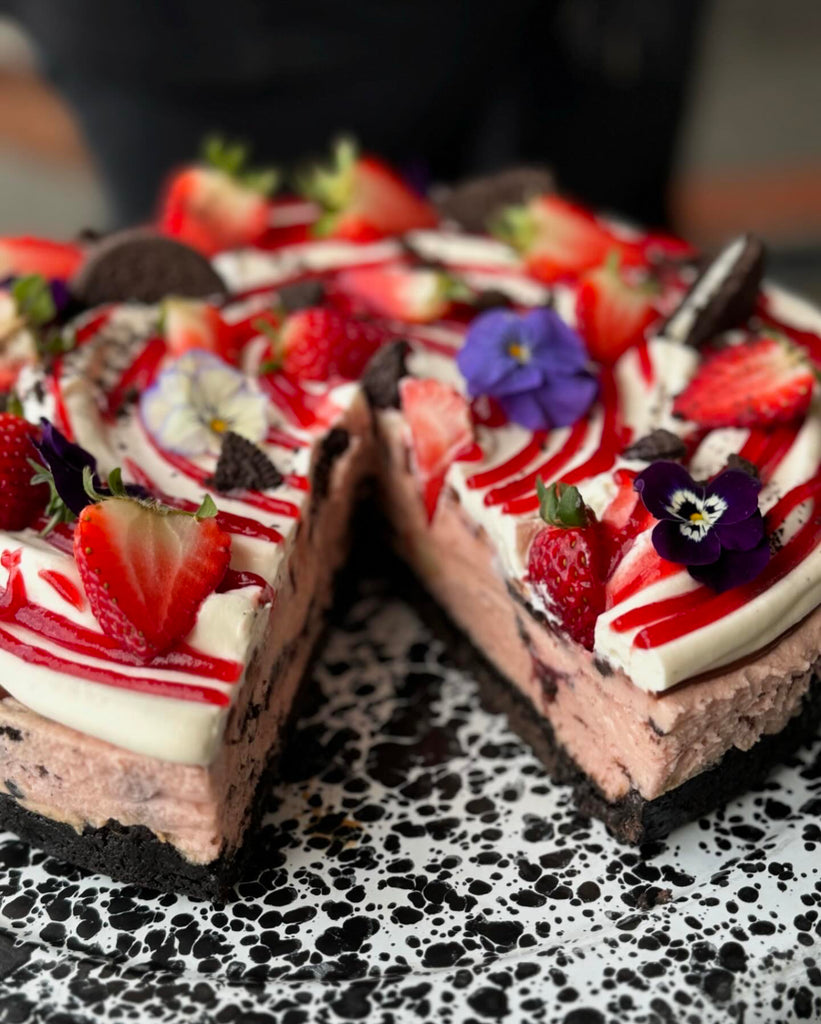 Vegan Strawberry Oreo Cheesecake