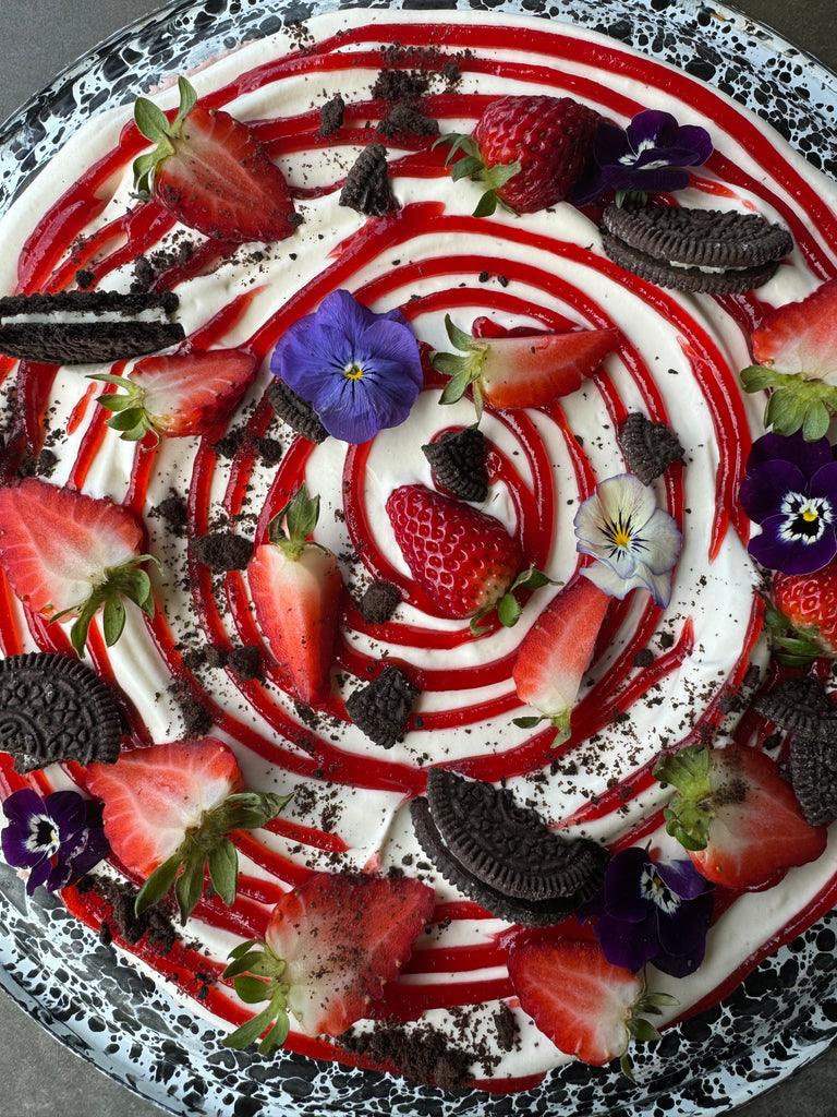 Vegan Strawberry Oreo Cheesecake