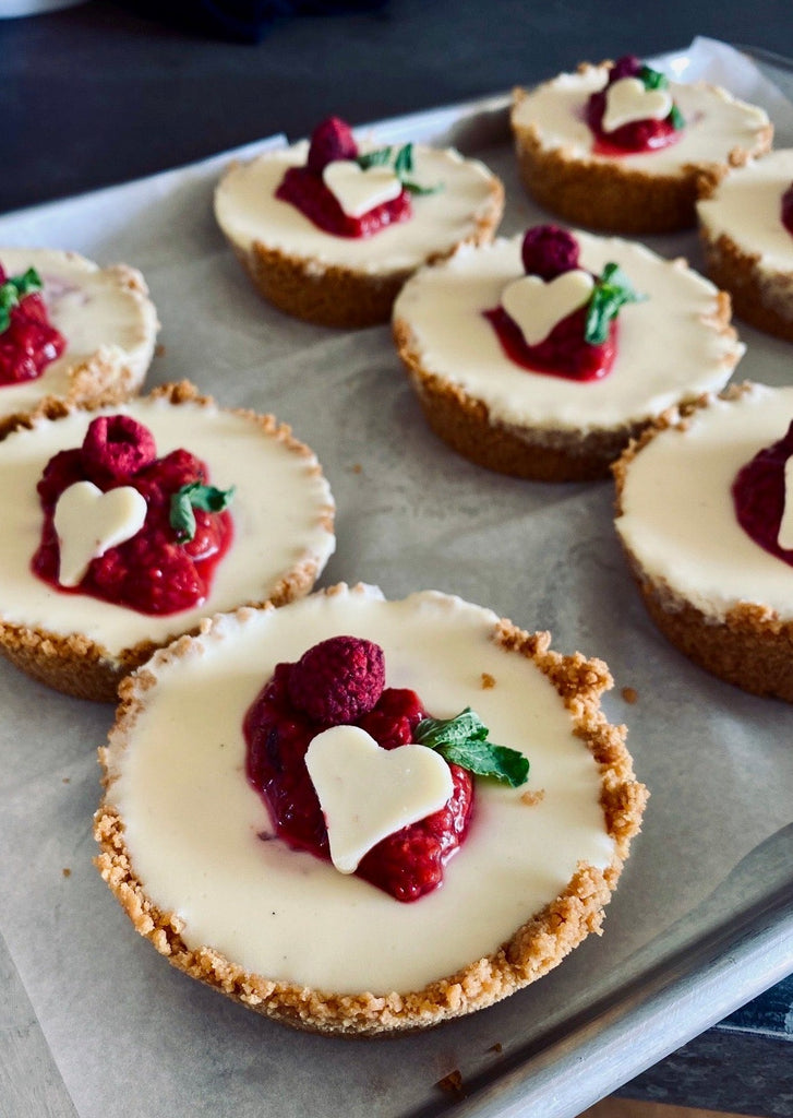 White Chocolate & Raspberry Cheesecake