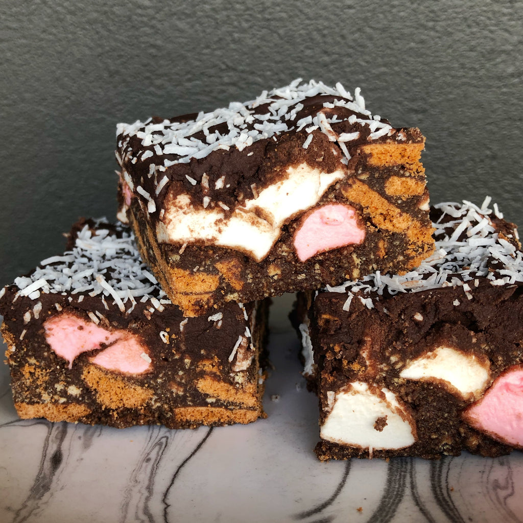Mixed Box of Slices & Brownie or Raw Slices